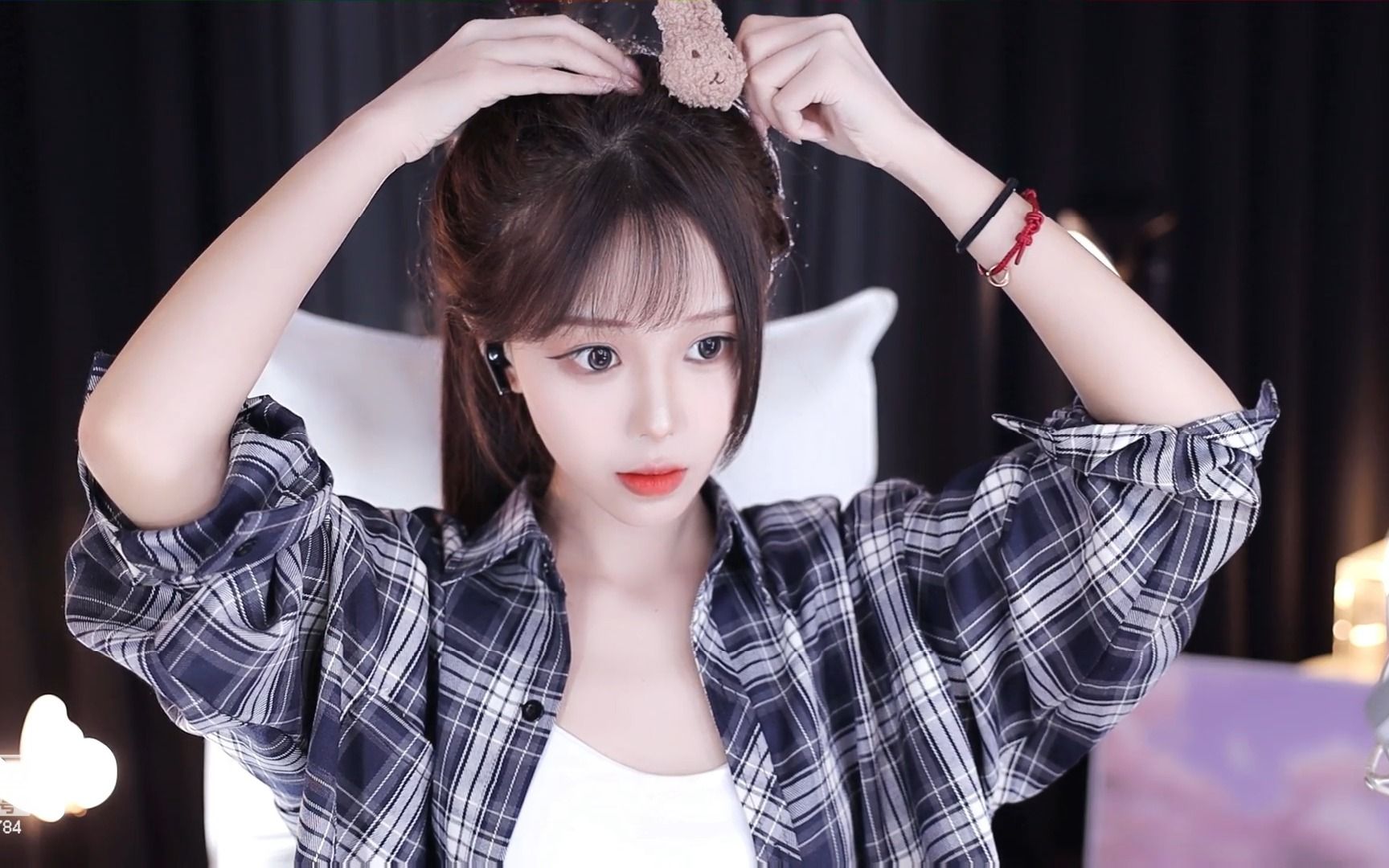 斗鱼-尤优baby_2023-05-07-2101_05-07-2135_3d环绕轻梦小屋