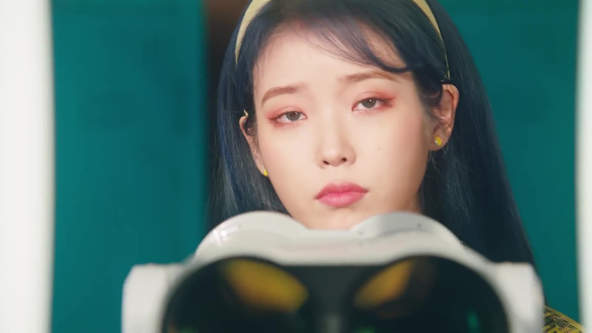 [图]【IU】Blueming MV