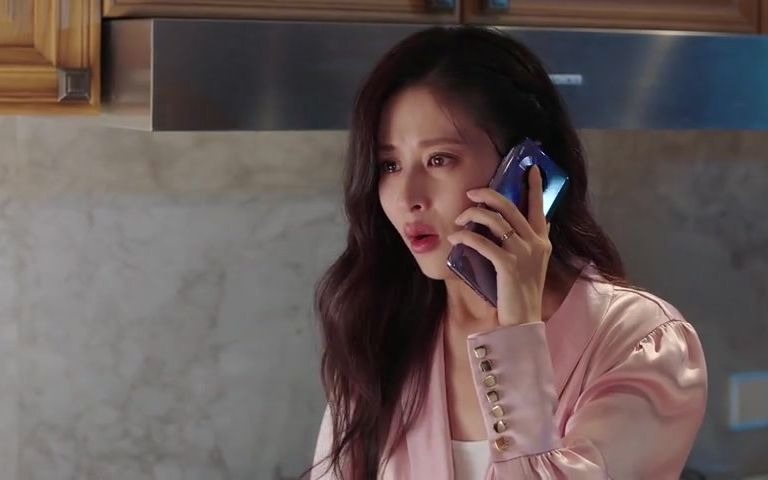 糟糕小号暴露了,我林彩云不要面子的嘛