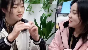 今天表演的是魔术，大家一定要看到最后哦！一定要看到最后，答应我！
