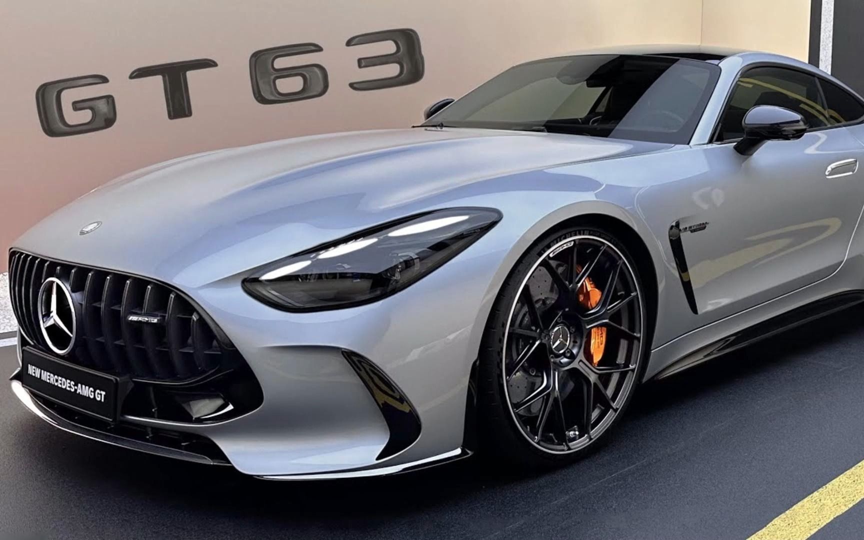 2024奔驰-amg gt,最实用的v8怪兽!