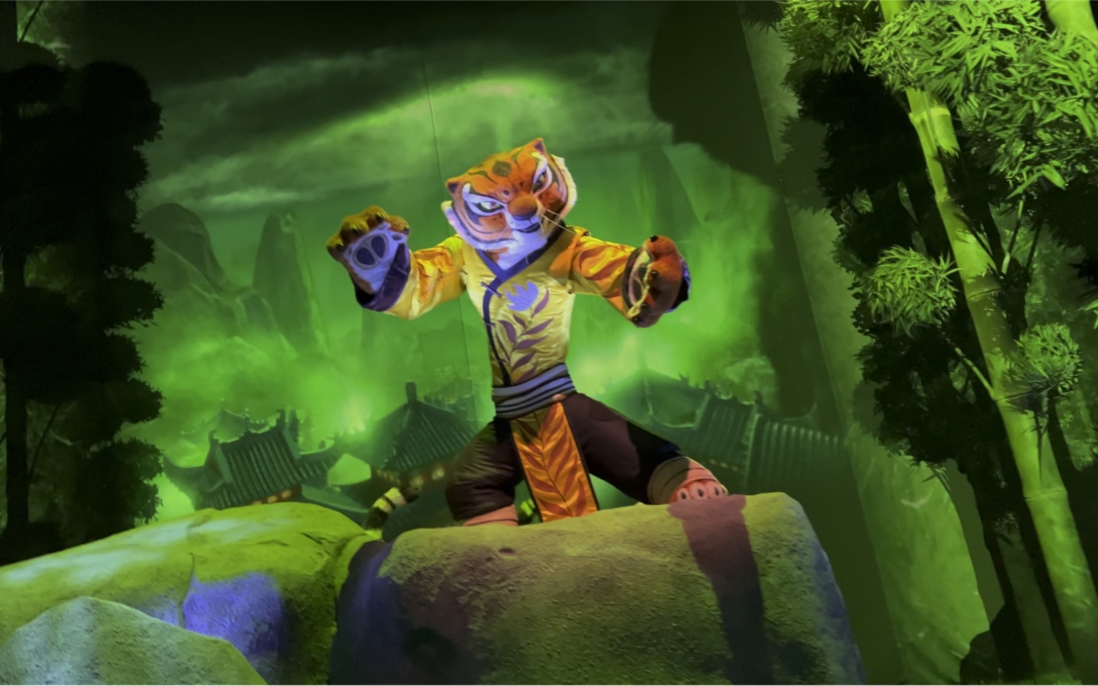 北京环球影城功夫熊猫园区神龙大侠之旅全程