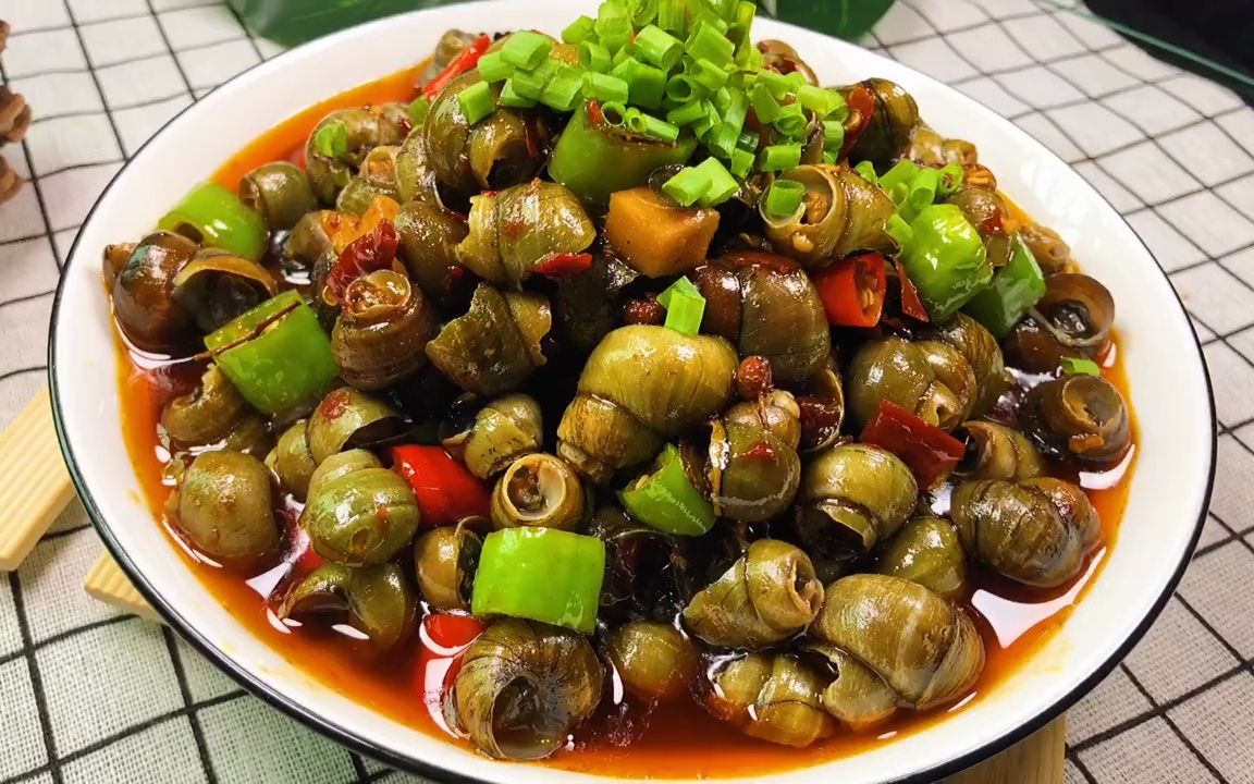 厨师长在家里教你做麻辣田螺,原来制作的过程是这么简单.