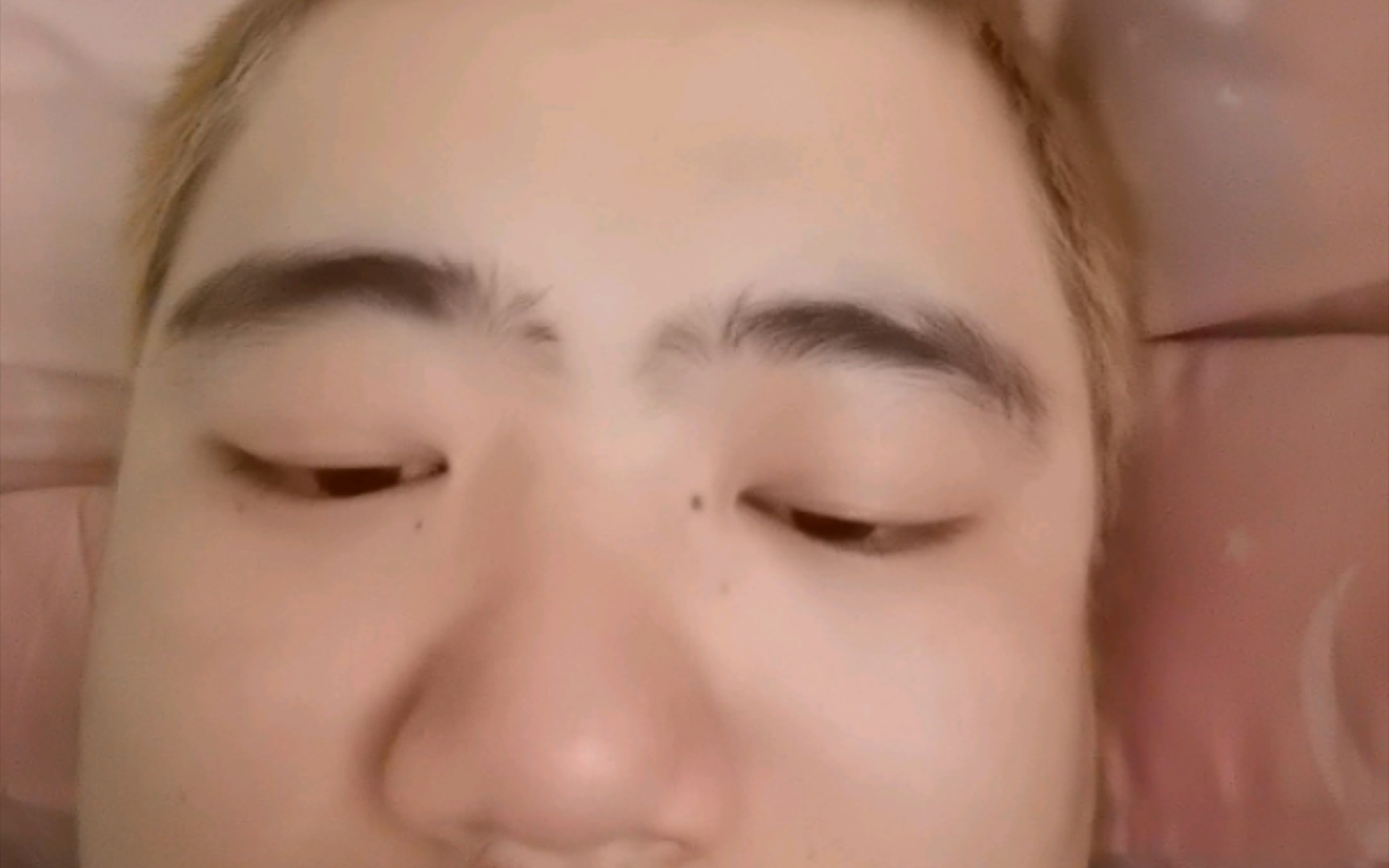 哥我已就位,这次新说唱没节目,希望梦工厂能整点节目,嘞是,嘞是雾都