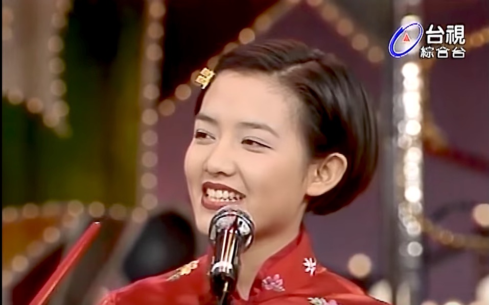 超美范晓萱早期表演合集 眼泪 你的甜蜜. 来自kisslola - 微博