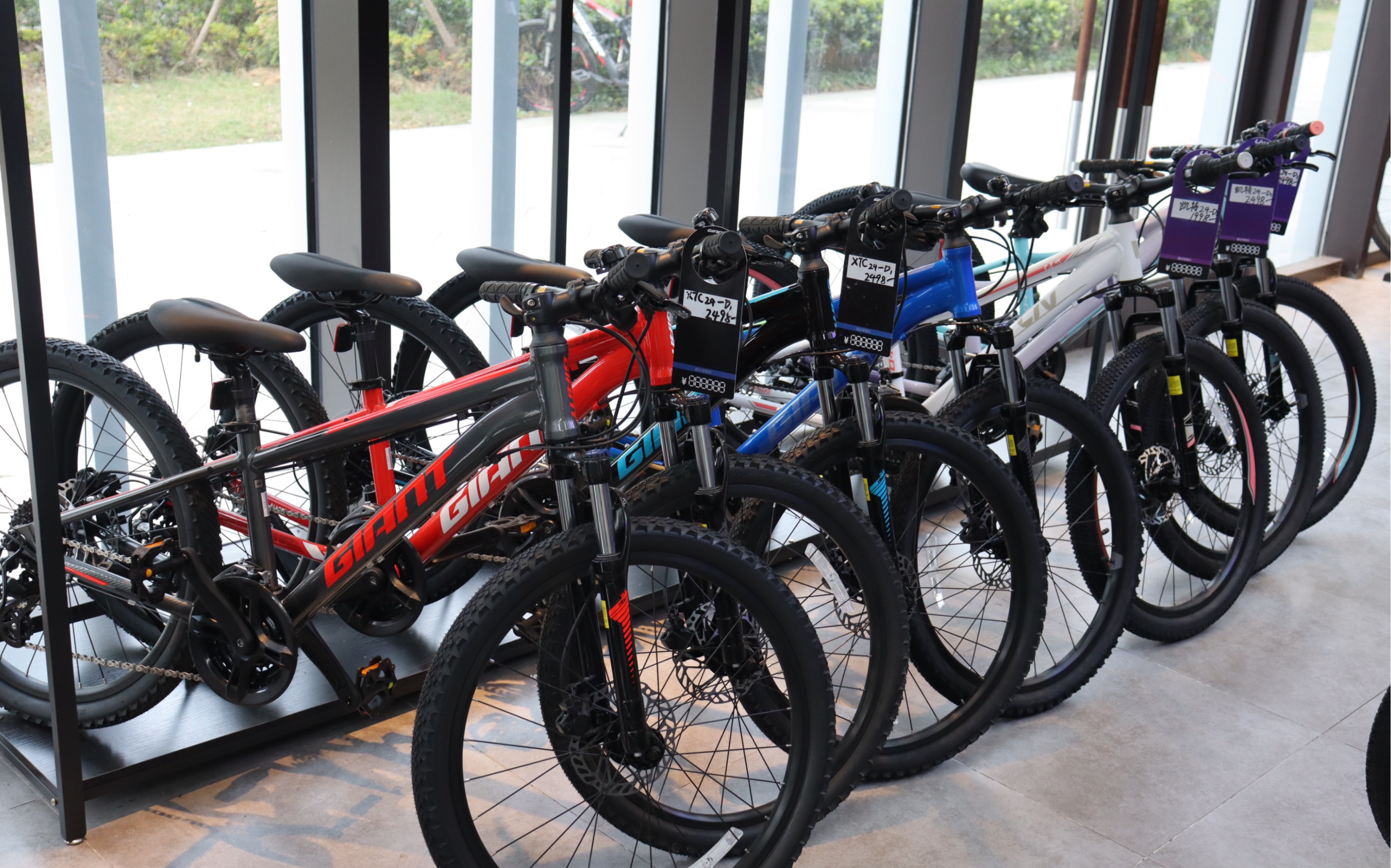 小朋友的超级玩具捷安特青少年山地自行车xtc 24-d1 xtc 24-d1 凯特24