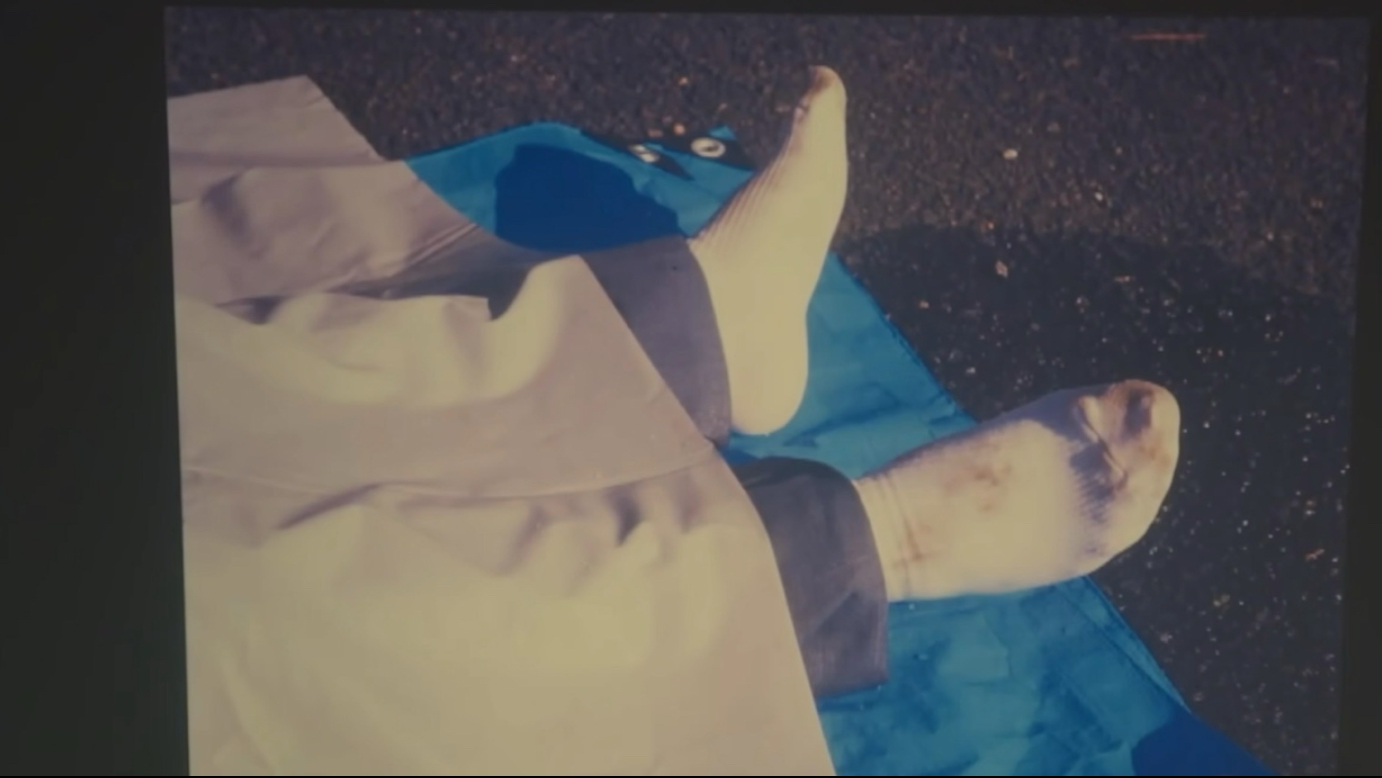 白袜小帅哥被杀