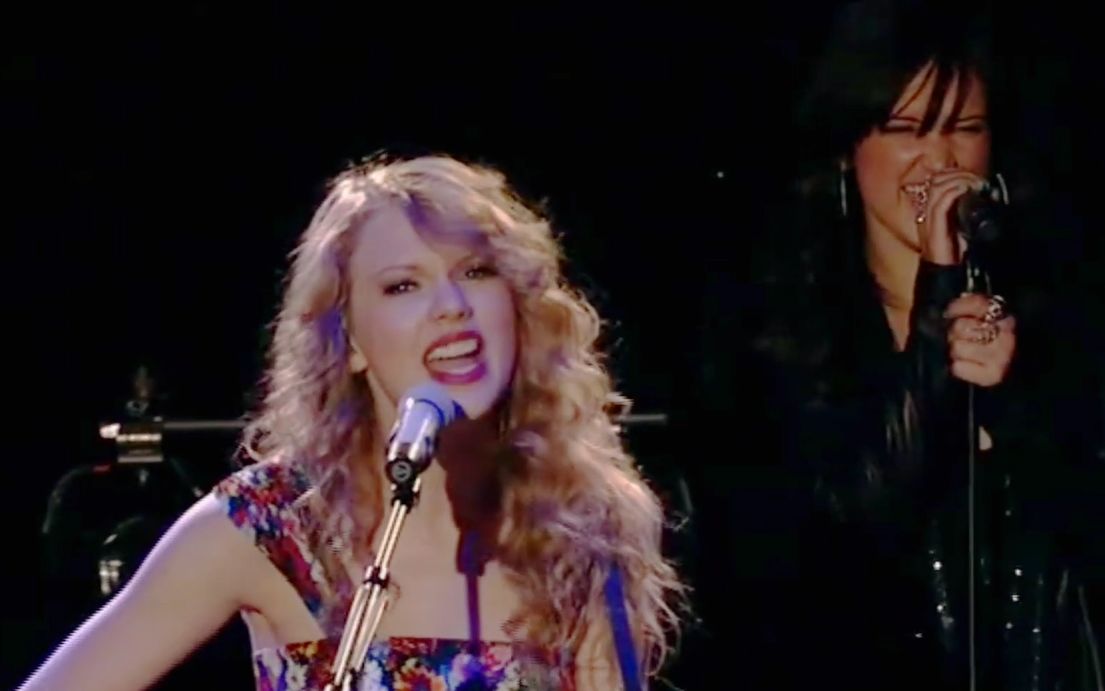 [图]【Speak Now时期】Taylor Swift - Fearless / I'm Yours / Hey, Soul Sister 2011.03.23