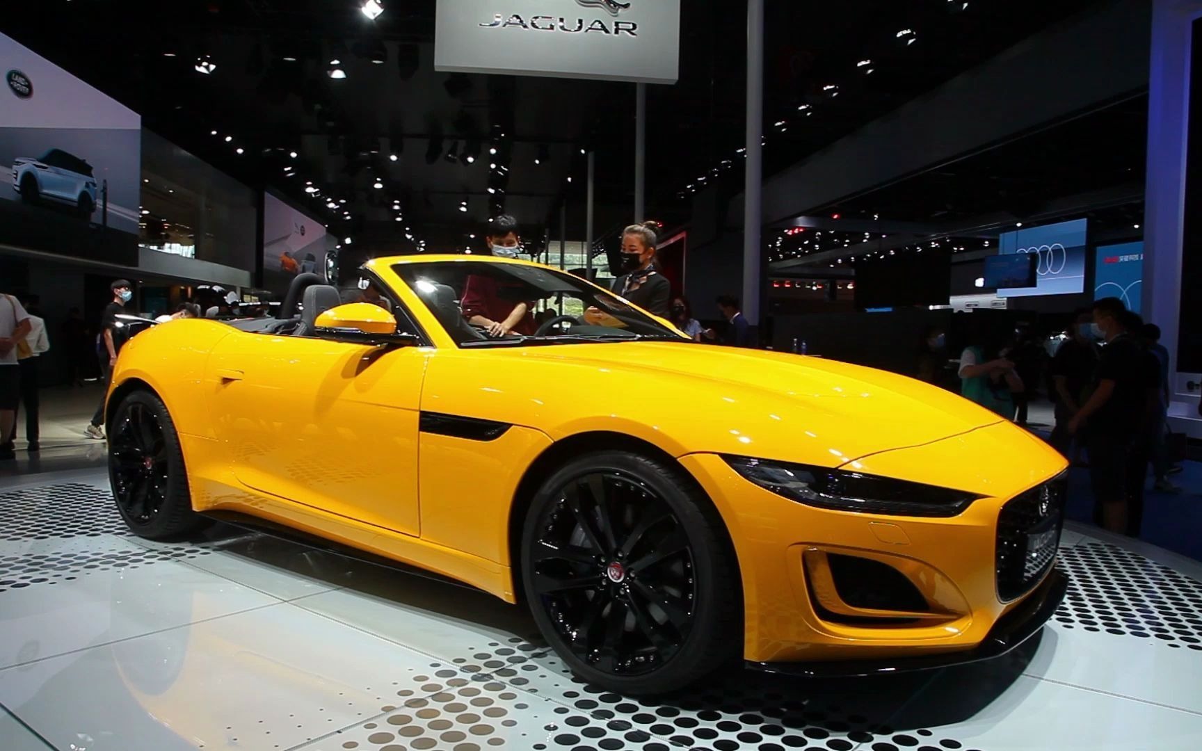 2021成都车展 | 2022款捷豹f-type正式上市,敞篷版让人很上头