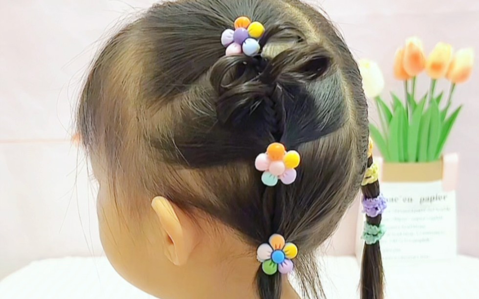 简单易学还好看的小蜻蜓发型来罗