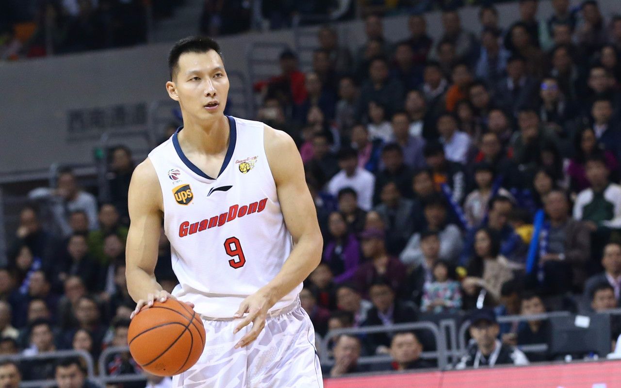 强大的广东队让易建联大气了佛系篮球,广东王炸组合让人不寒而栗