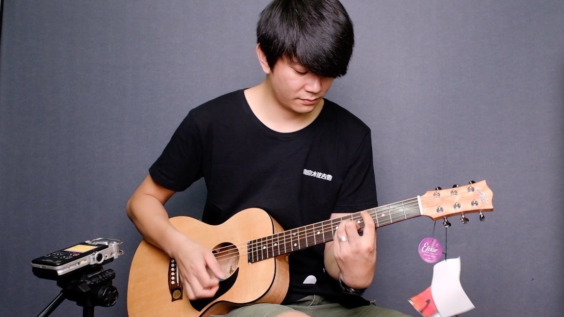 马桶maton em6 34寸全单电箱吉他评测 可爱又便携的旅行吉他_哔哩哔哩