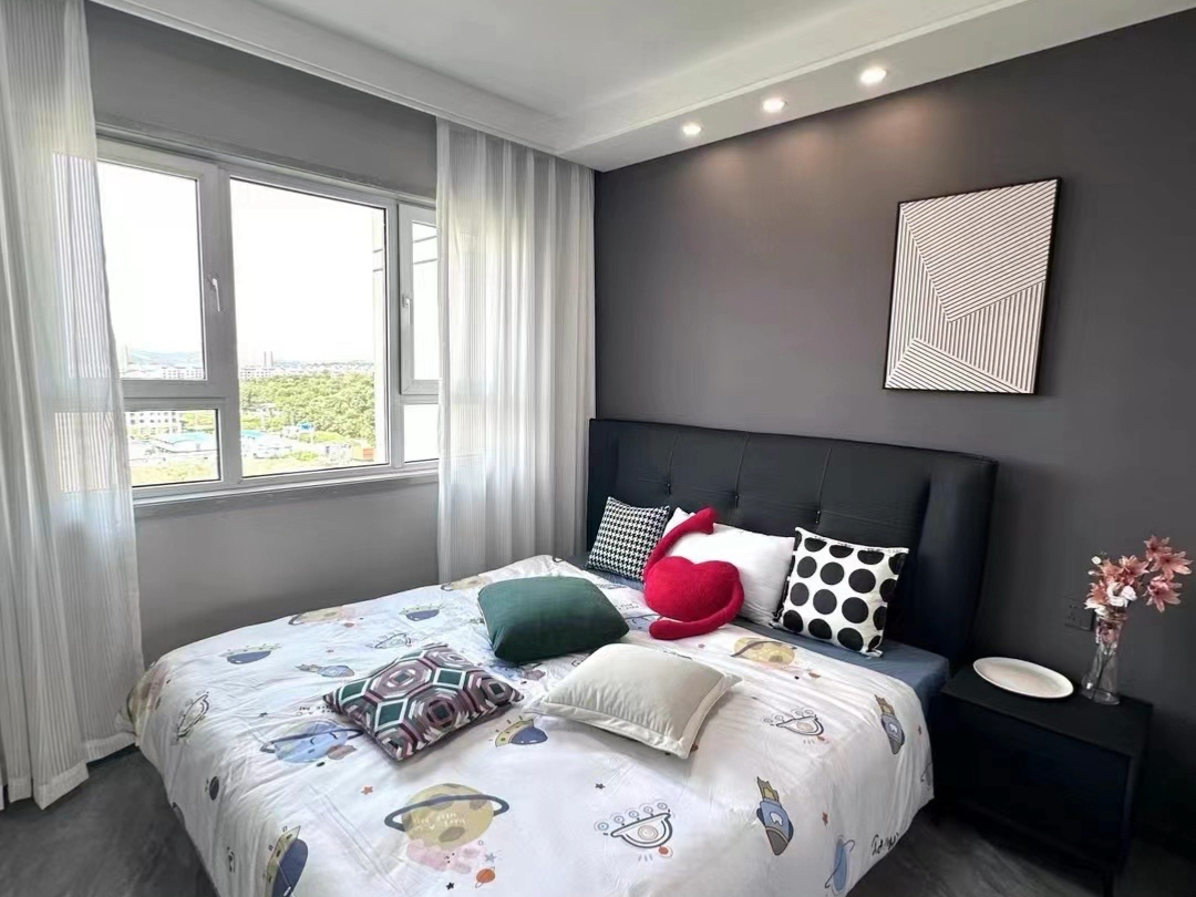 现代卧室:简约风格,舒适生活!