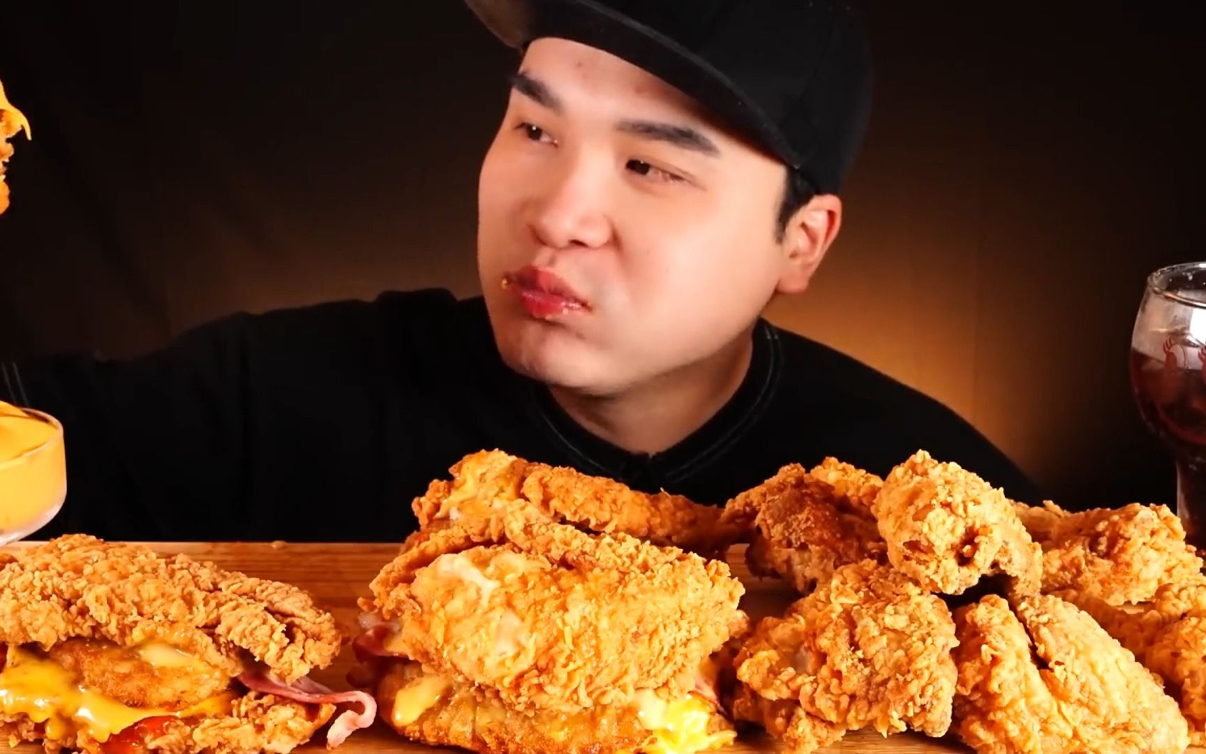 韩国吃播 肯德基食品