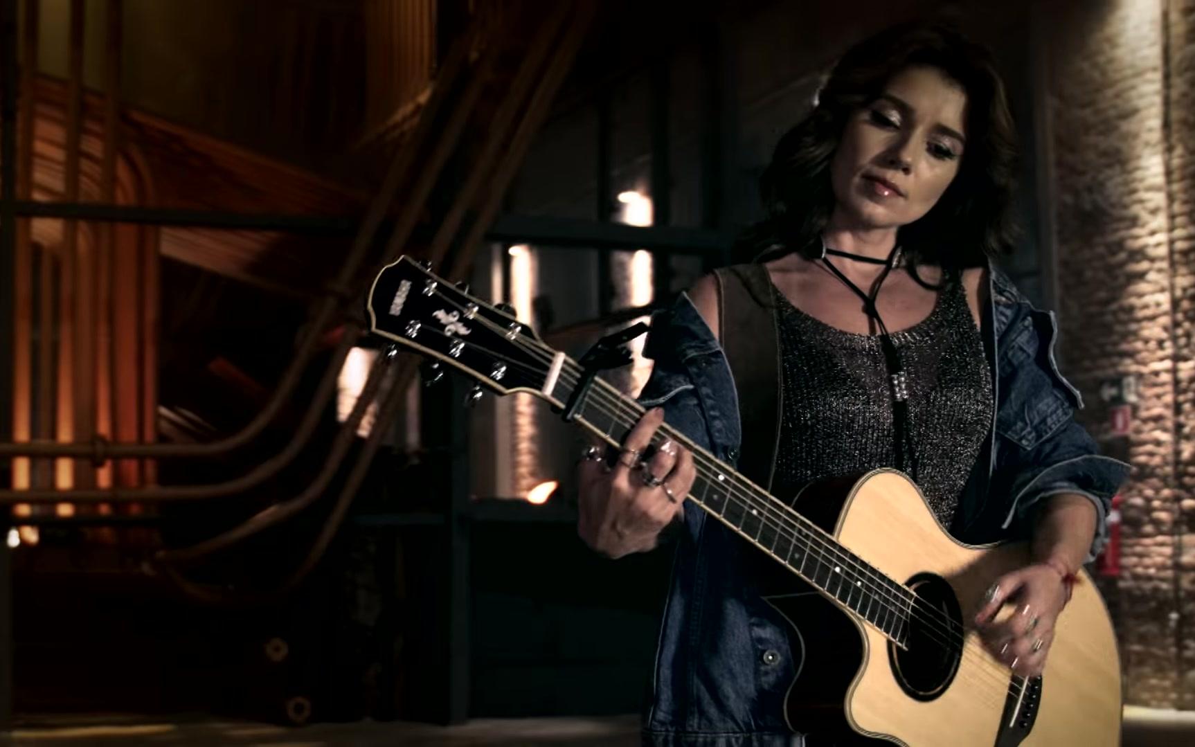 beijobombypaulafernandes20185葡萄牙语歌曲香吻