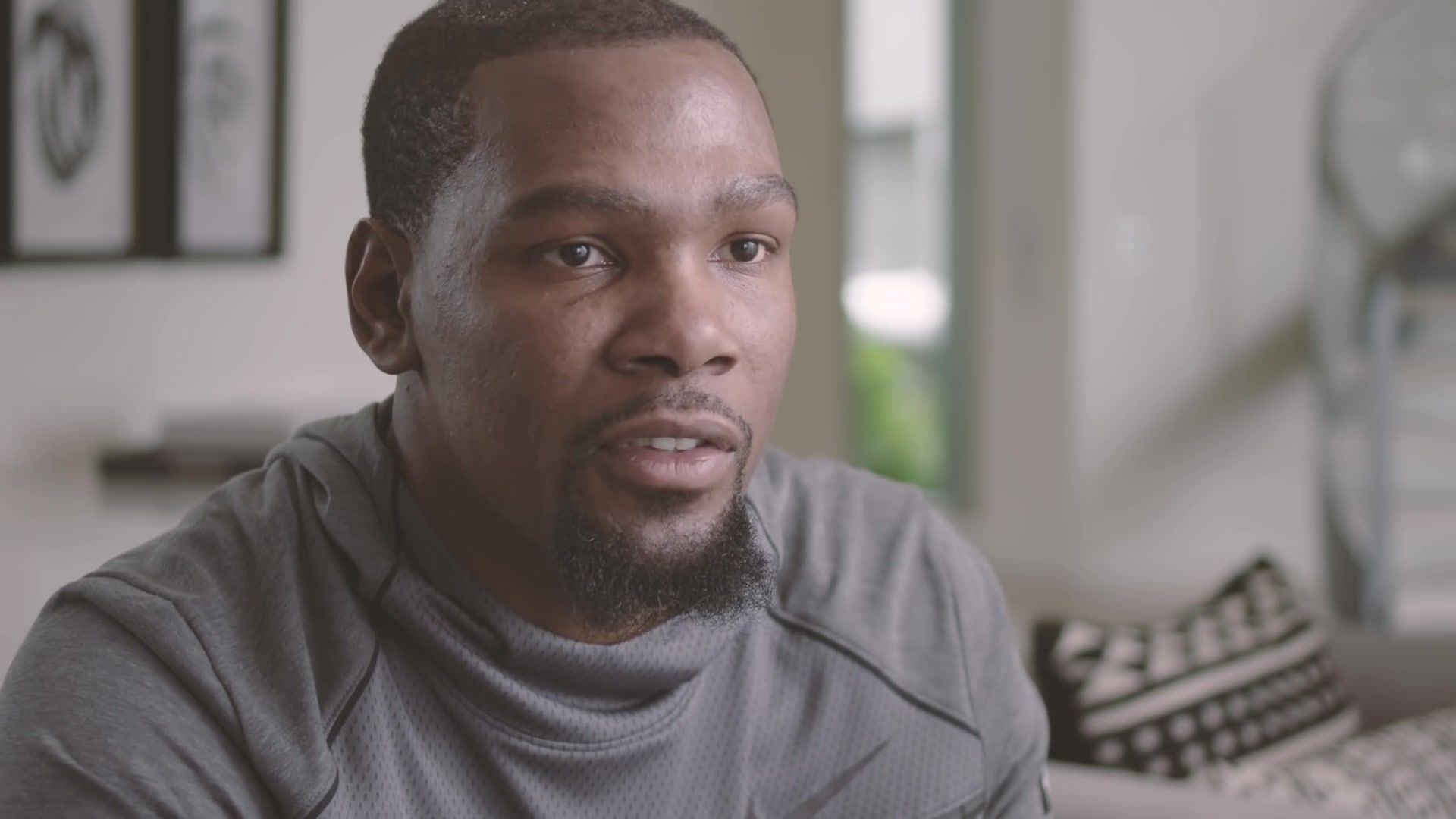 ae评测油管搬运nikekd10广告