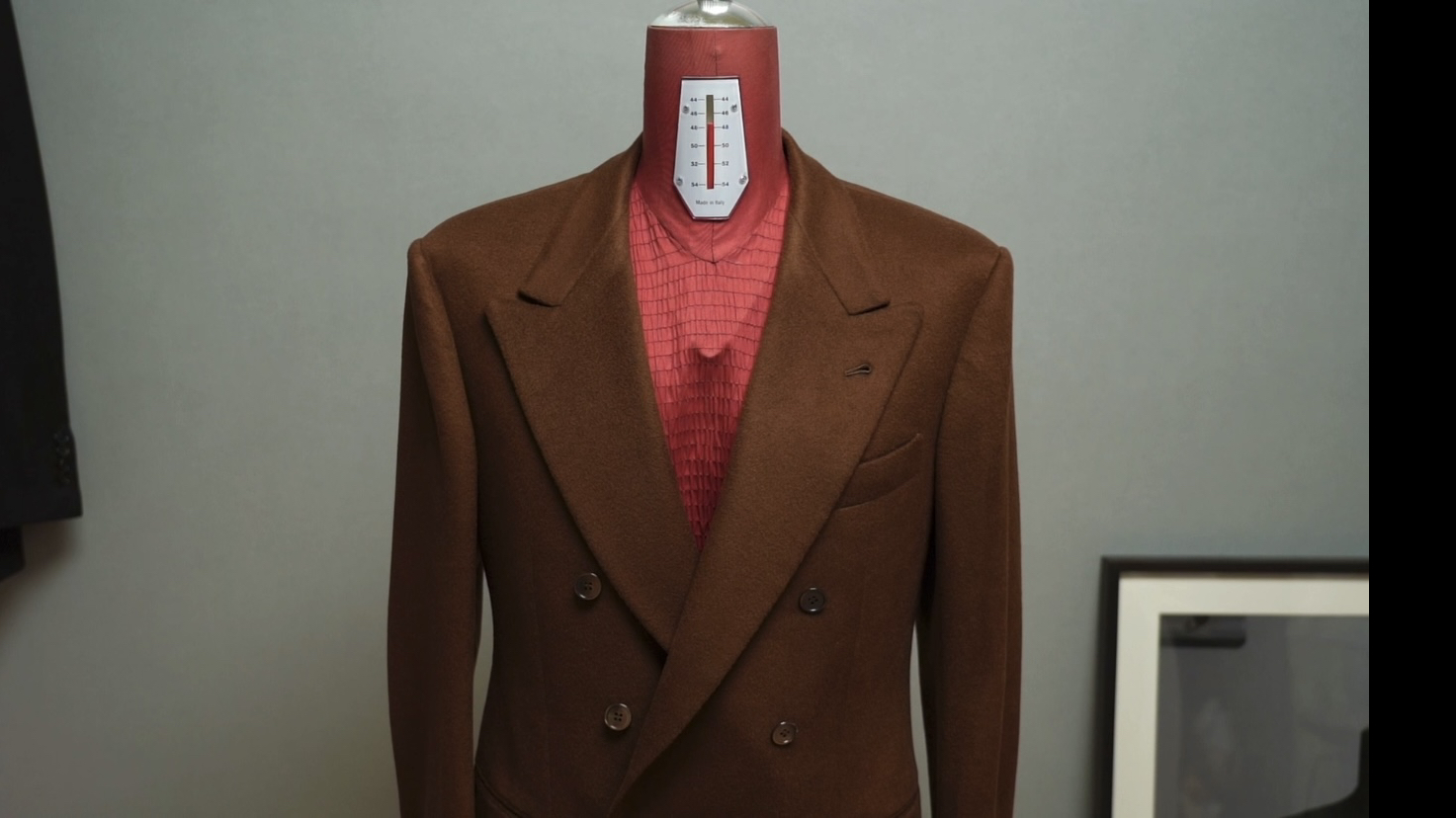 【制衣分享】Creating a bespoke sport jacket using Zegna's pure cashmere fabric.哔哩哔哩bilibili