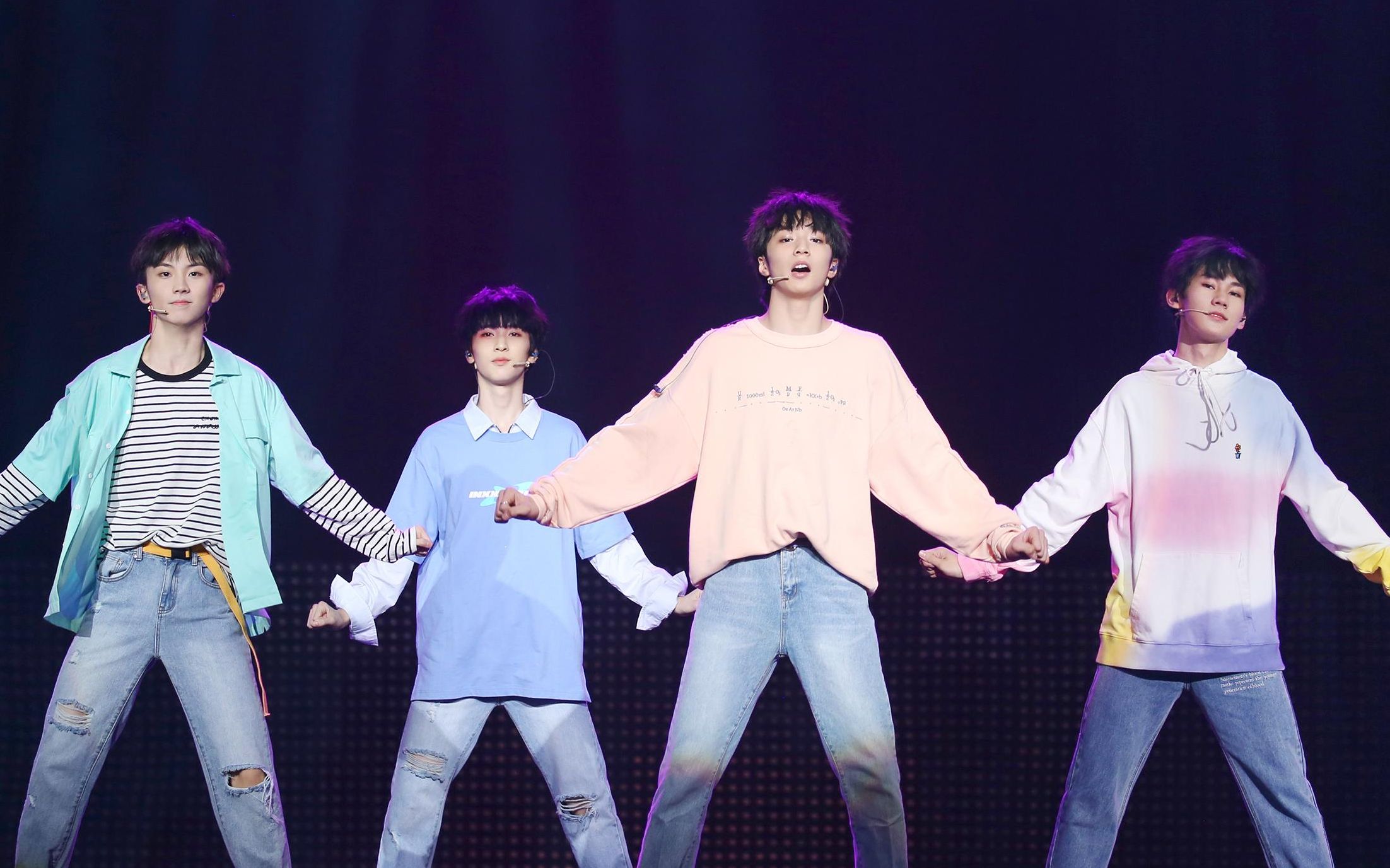 飞哥那什么过年了表示一下嘛时代少年团李飞时代峰峻