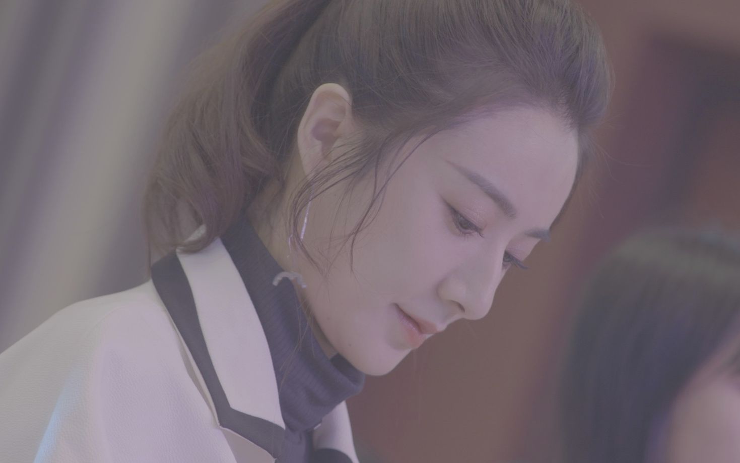 很多人都告诉我要停下来去看世界 可我做不到 | 十三邀之薇娅