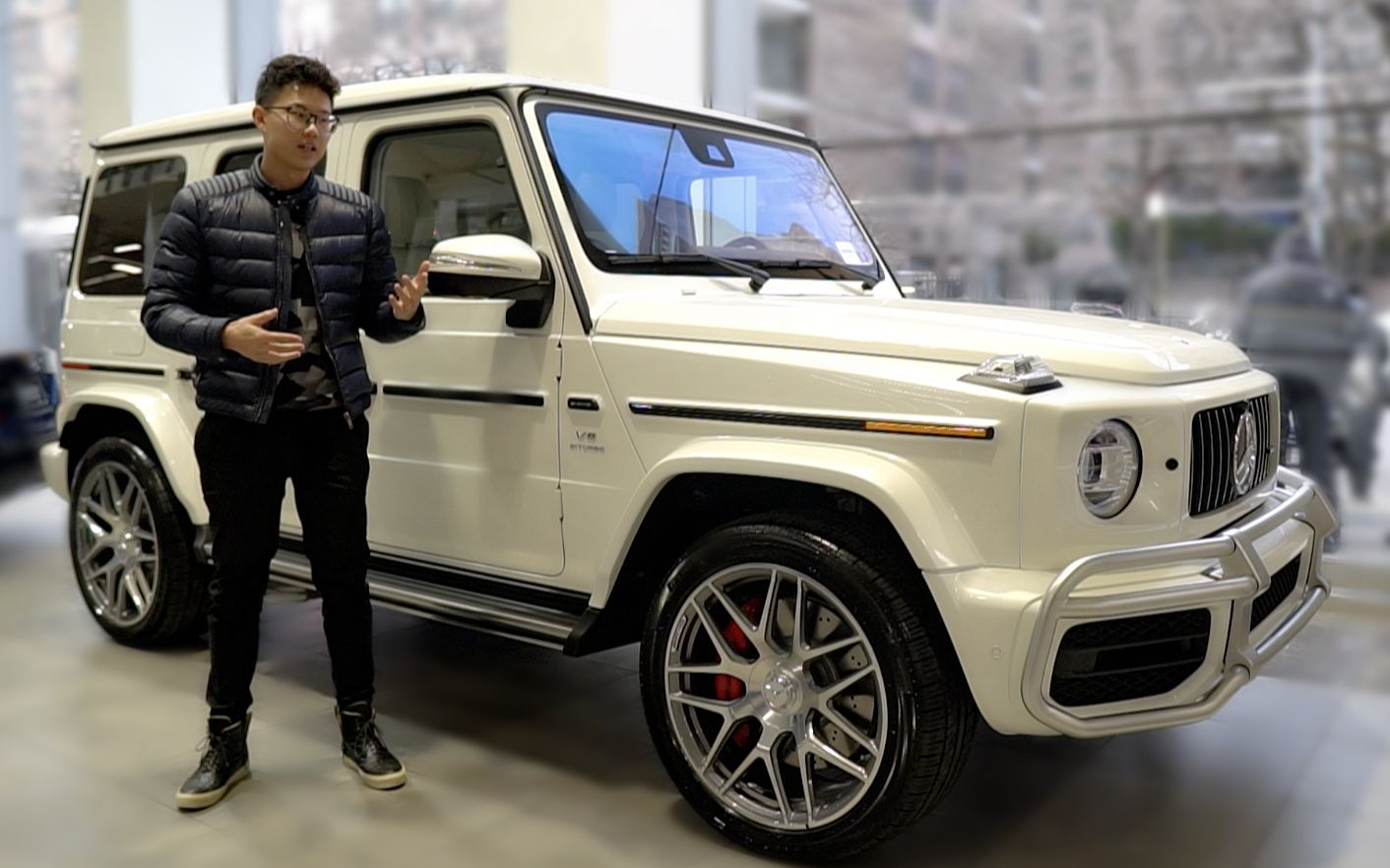 2019款奔驰g63加价100万?