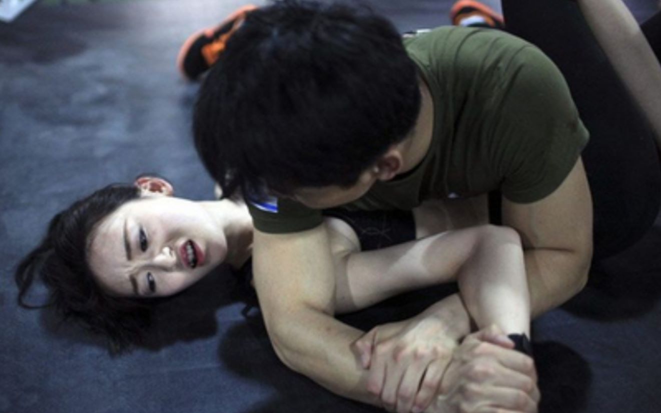 一名出色的特工是如何完成任务的p1