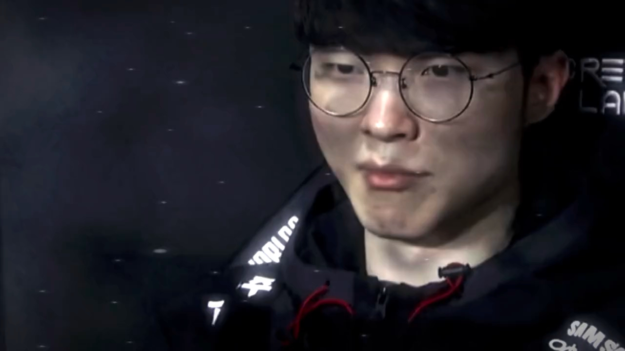 记住他的这个笑容 全球总决赛s13 t1 faker lpl赛事