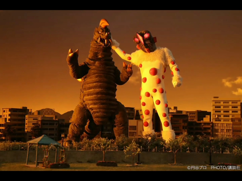 4年前今天《泰迦奥特曼》,第10话:《夕映えの戦士》