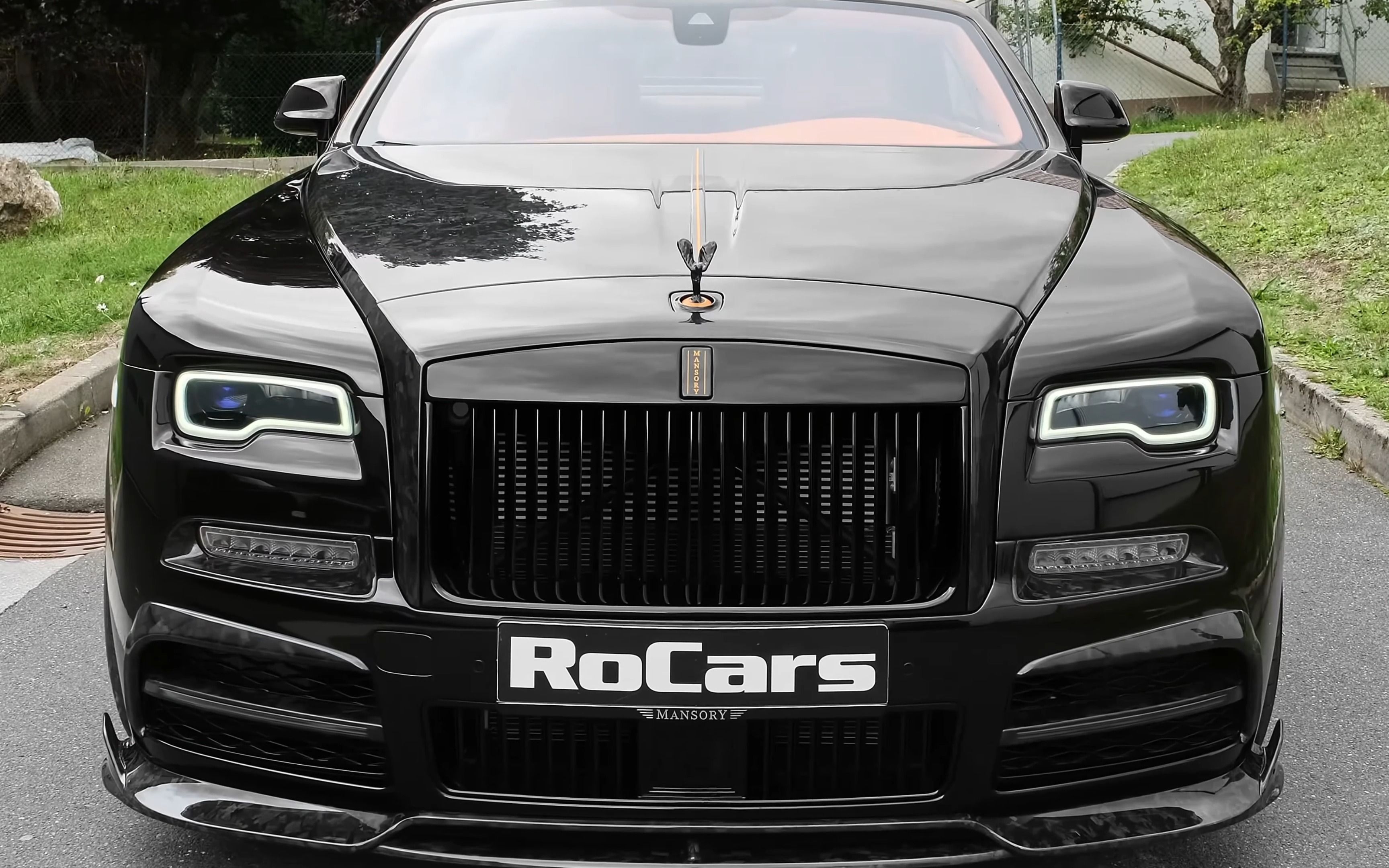 你们坐的都是奔驰,劳斯莱斯!