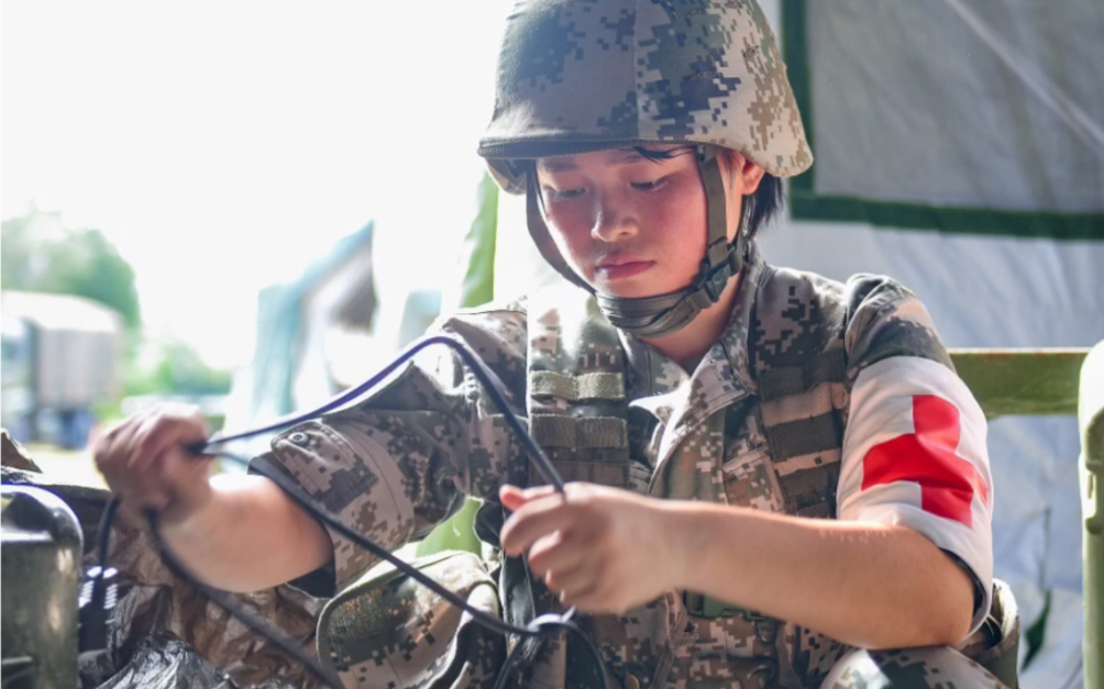 [图]青春有很多样子，我很庆幸我的青春有穿军装的样子。