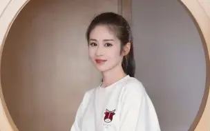 Download Video: 付辛博颖儿婚后如初恋？付辛博去探班颖儿，导演发火吓坏颖儿