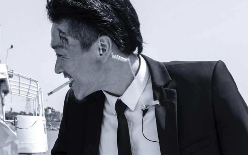 怎么没人告诉我老默是西装暴徒啊?