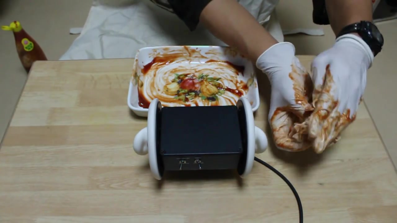 【韩文asmr】乳胶手套美味的加上番茄酱搅拌(预告篇)