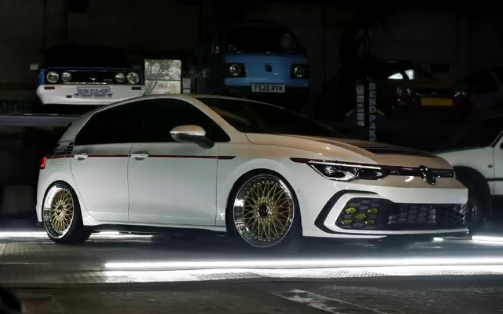 简直就是绝配!19寸bbs super rs上身8代高尔夫gti,经典与情怀的碰撞