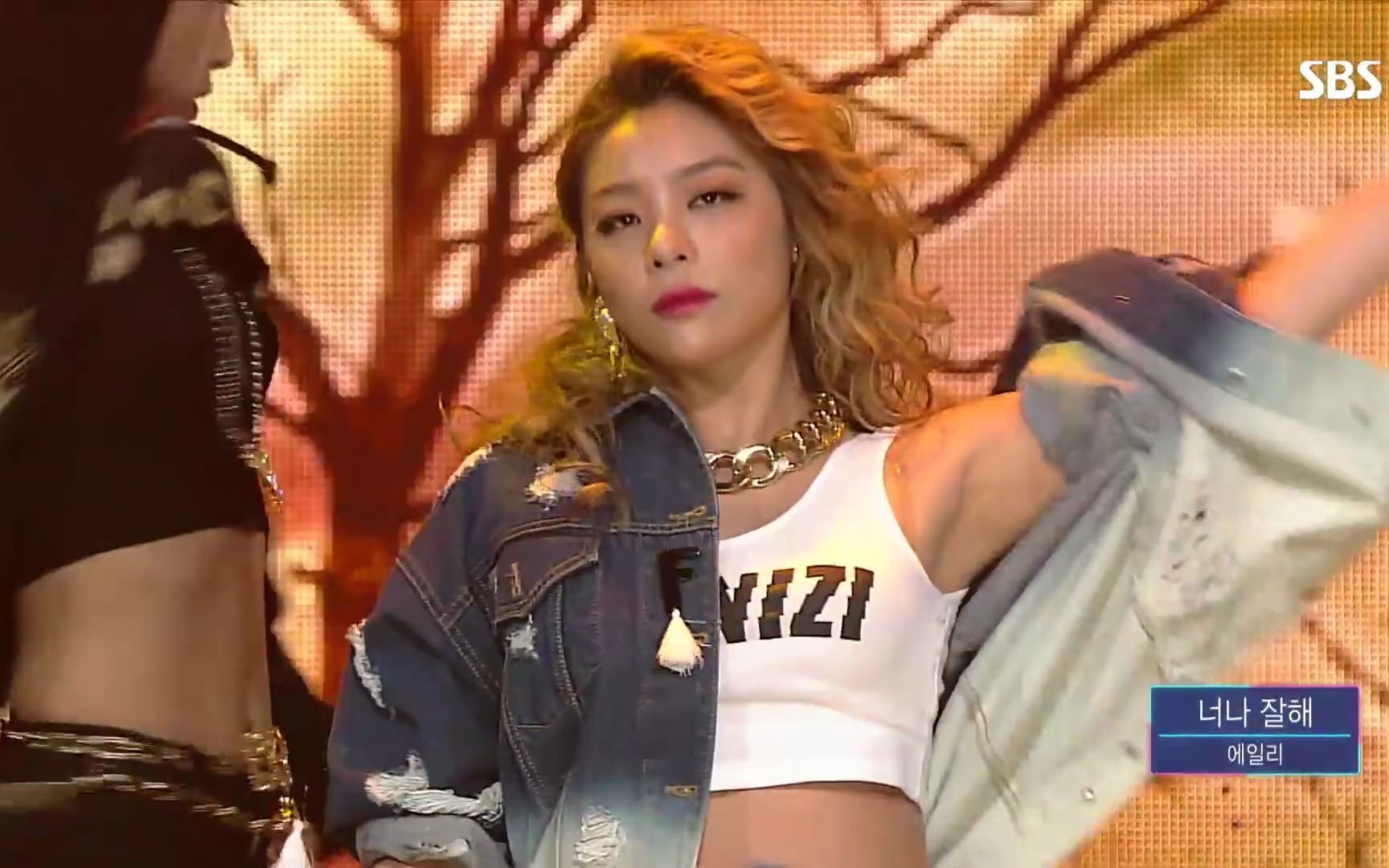 [图]Ailee - 管好你自己吧 (Mind Your Own Business) @人气歌谣 20151018