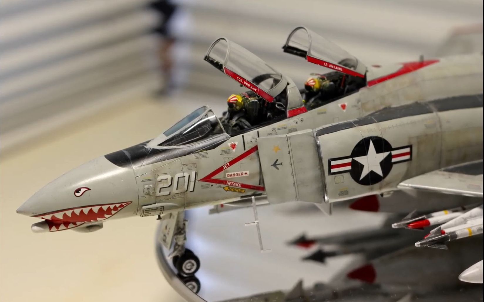 田宫tamiya 1/48 麦克唐纳道格拉斯 f-4b "鬼怪"ii战斗机模型制作