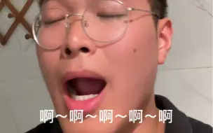 Video herunterladen: 男生挑战龚琳娜《小河淌水》最高音部分！！是全站第一个挑战成功的吗？