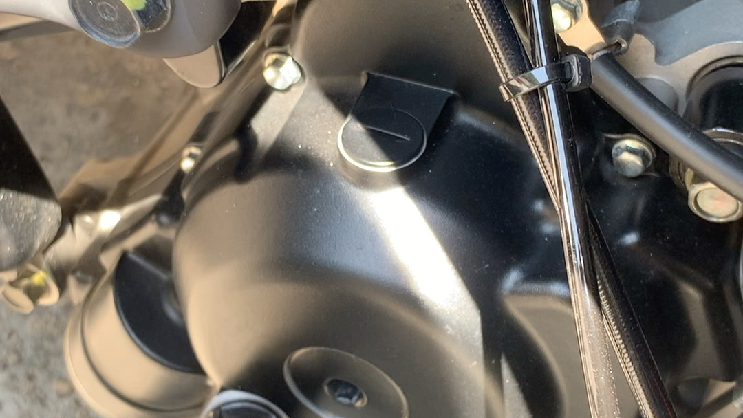 光阳s350冷车哒哒哒哒,小油门也是哒哒哒,5-10公里完全热成后又没声音