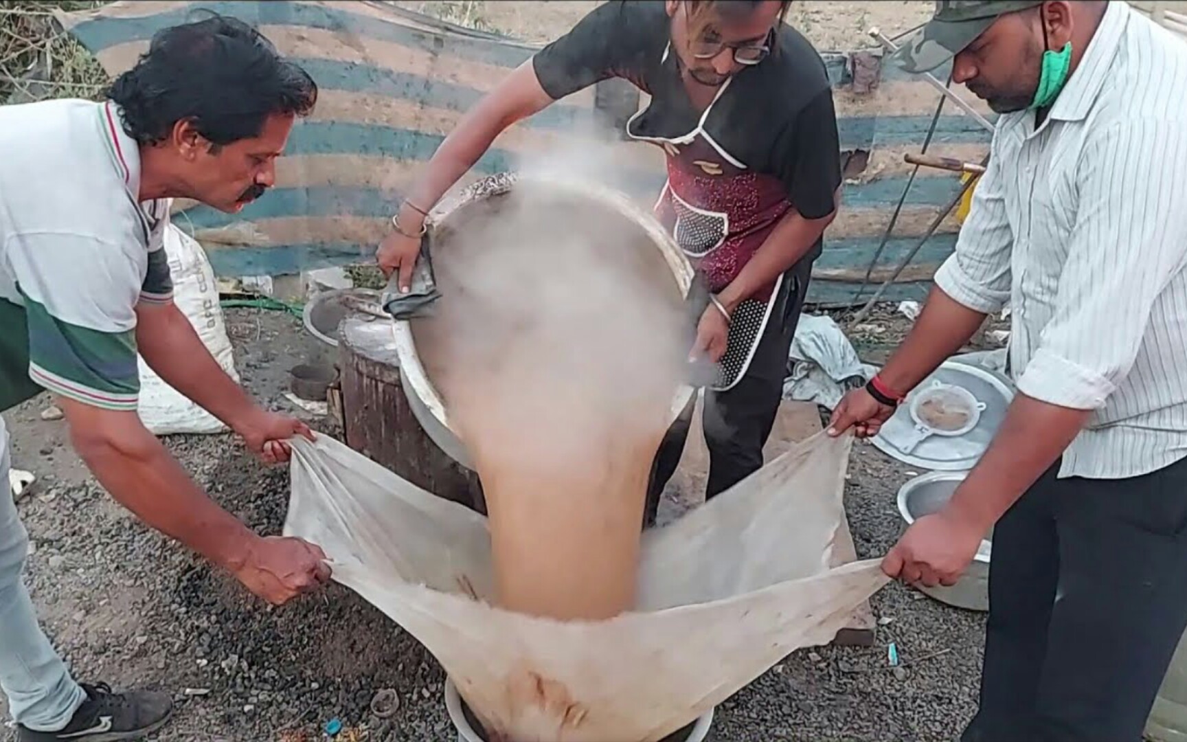 看完印度玛莎拉茶的制作过程你还喝得下吗