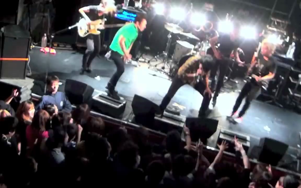 [图]【SiM】f.a.i.t.h feat.KOIE(from CROSSFAITH)@HAZIKETEMAZARE 2010.12.12 live