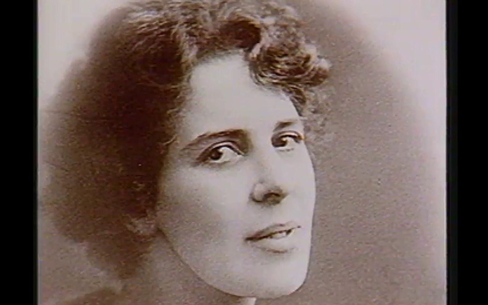 90年代优质文化节目有三个孩子的成熟女性弗里达的滋润使劳伦斯的文学