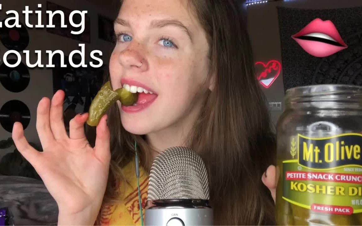 [图]【Gracie K】Eating Pickles & Takis酸黄瓜