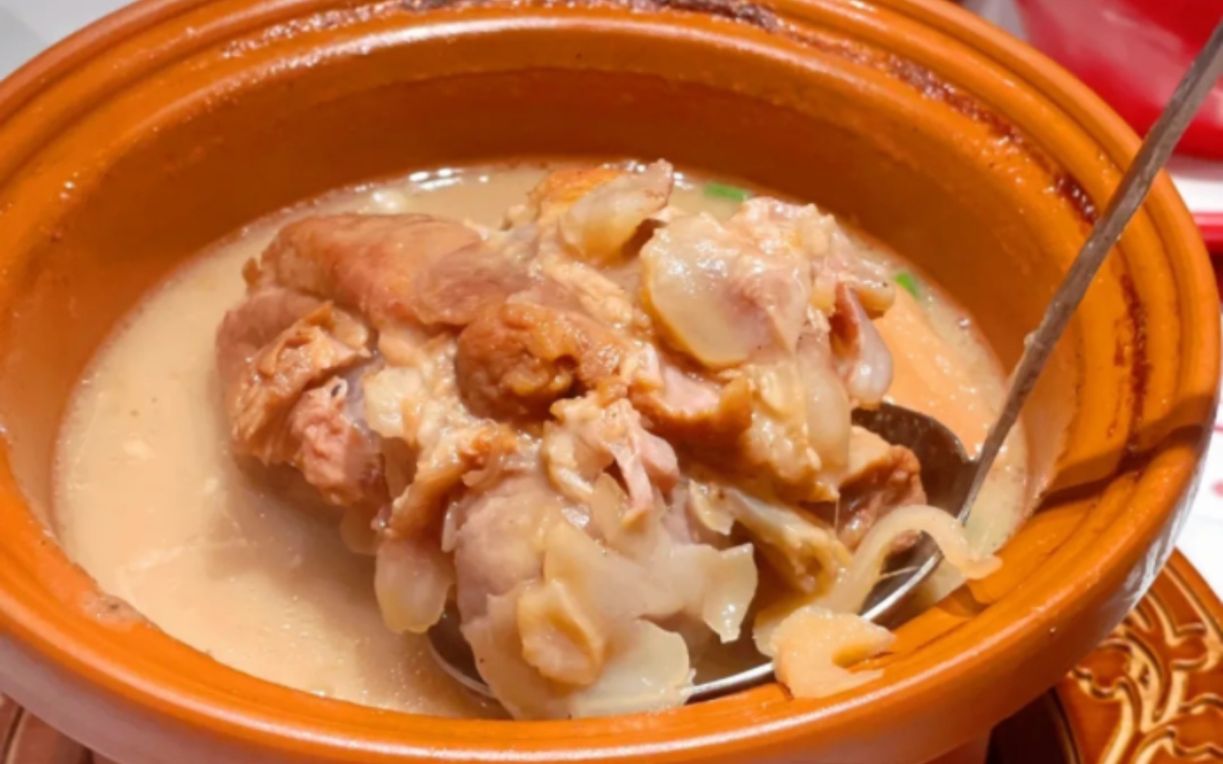 冬日美食之:湖北筒子骨藕汤