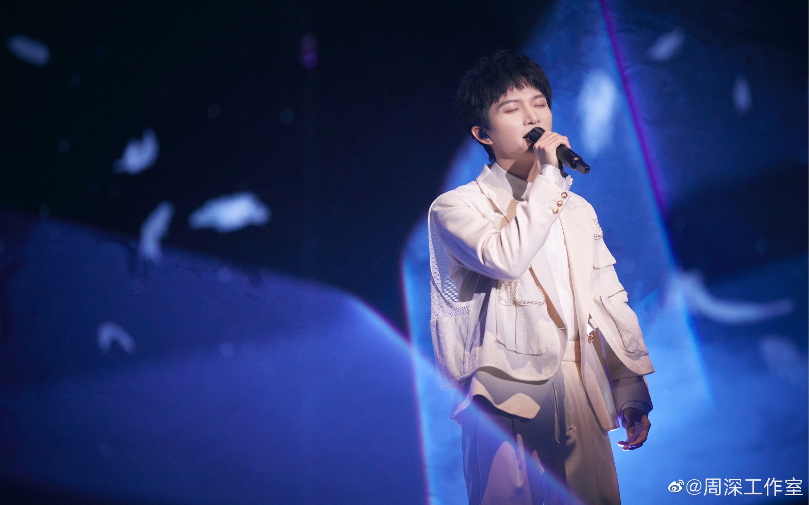 周深】央视跨年《雪落下的声音》 《大鱼》饭拍(*^o^*)