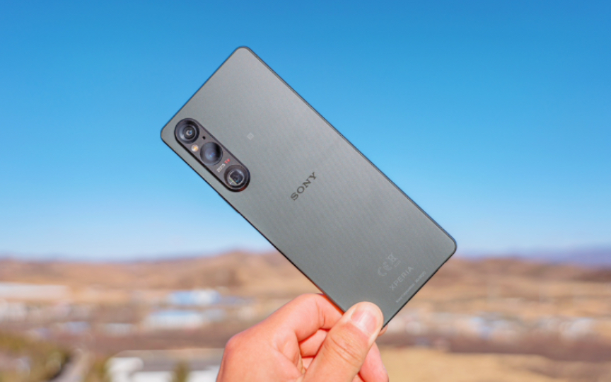 【第一视角扫街】带索尼手机在北京的街头拍拍照!Xperia 1 V使用体验.哔哩哔哩bilibili