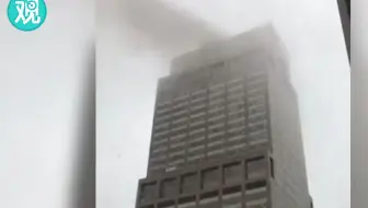9·11重演？一架直升机撞上纽约54层高楼后坠毁
