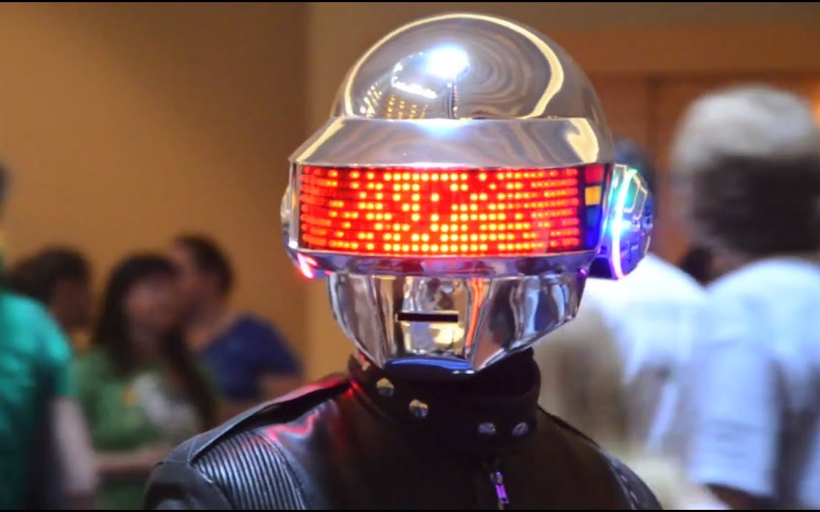 【daft punk】4个月完成托马斯的头盔