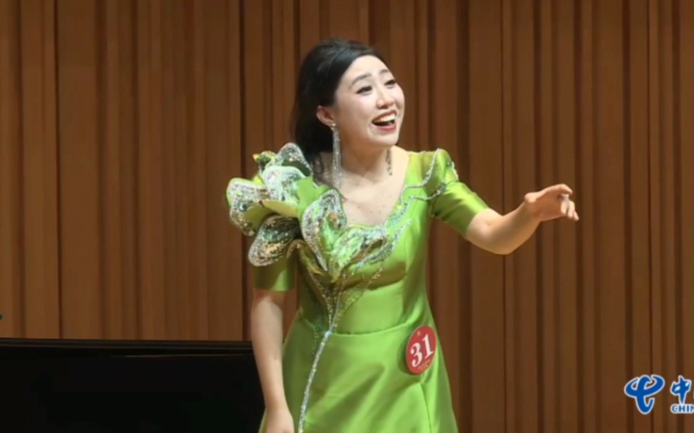 第十四届中国音乐金钟奖女高音歌唱家袁野《没有了亲人我还活个啥》