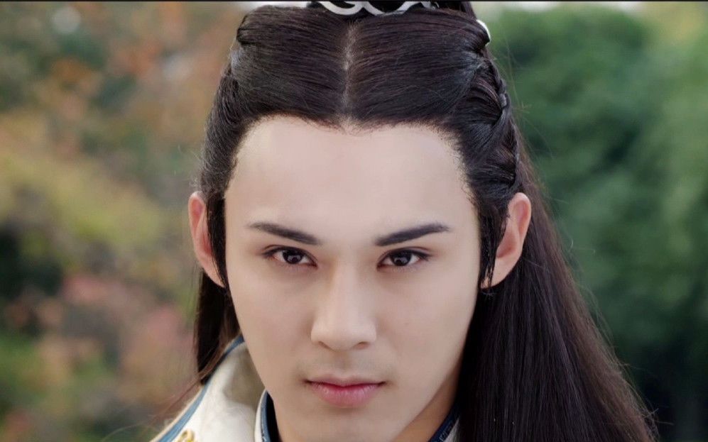 兰陵王妃-数一数高长恭的服装数