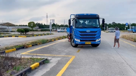 上海考b2驾照,全程考场练车,通过率高,快至50天拿证,免费送货运资格证