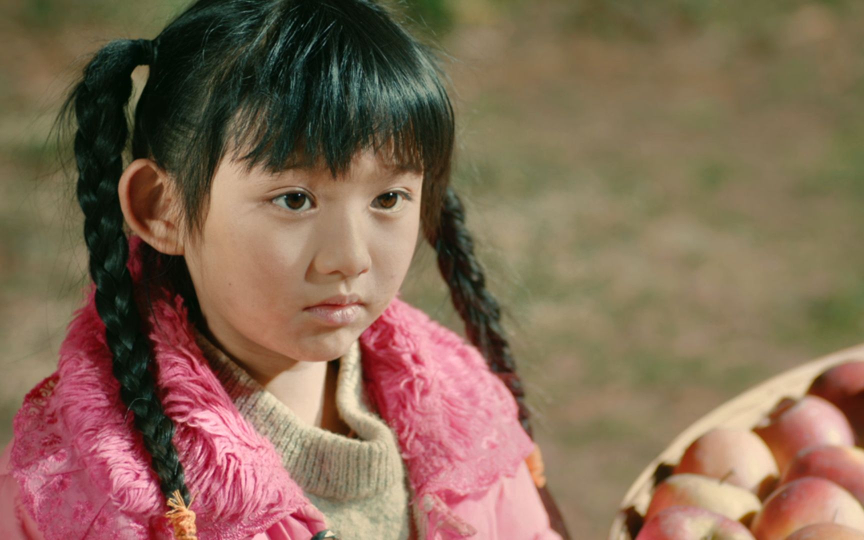 七岁小女孩对抗白血病,真实事件改编的催泪电影《天堂的张望》